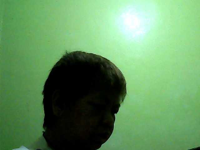 Oddajajo posnetke zaslona HornyGranny