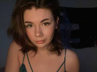 Erotični video klepet HornyKittya