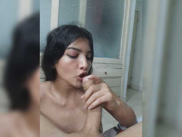 Oddajajo posnetke zaslona hot-life-girl