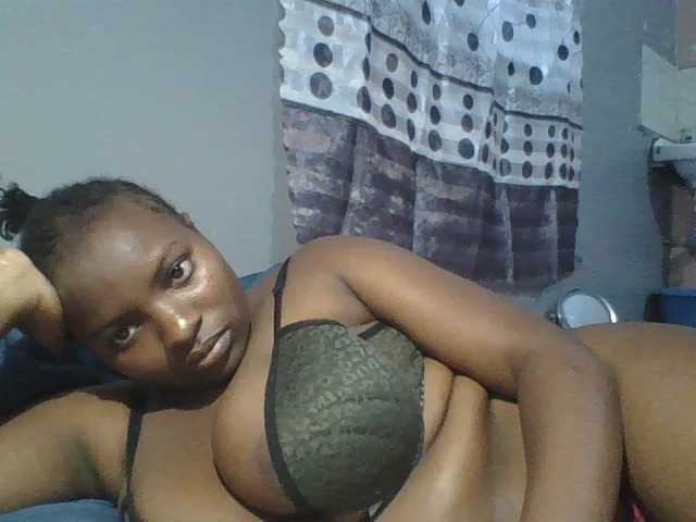 Oddajajo posnetke zaslona Hot-Melanin1