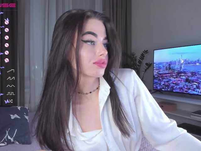 Oddajajo posnetke zaslona HotGirlEva