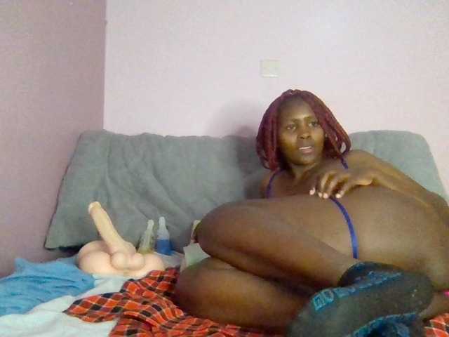 Oddajajo posnetke zaslona Hotnightnurse