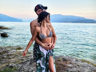 Erotični video klepet HotSexyCouple0688