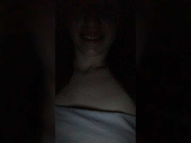 Oddajajo posnetke zaslona HottBabe