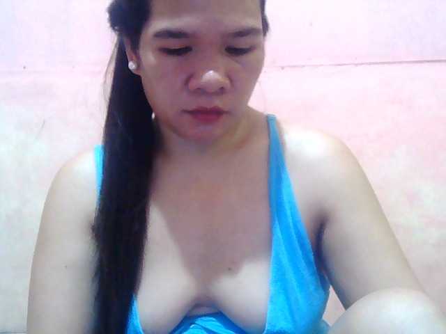 Fotografije HottBella69 hi everyone im bella from tacloban leyte i work here after typhoons my place need to provide foods in start build my house pls respect my room in hope all have hearts to help me thank you so much god bless:)