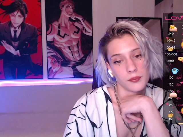 Oddajajo posnetke zaslona HottiDevil