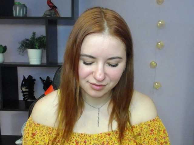 Oddajajo posnetke zaslona hottiexLayla