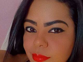 Erotični video klepet HottyDarling