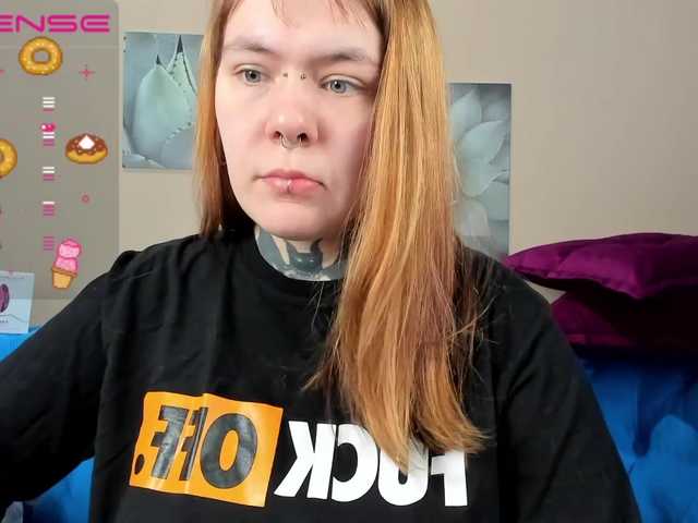 Oddajajo posnetke zaslona Icewomanx