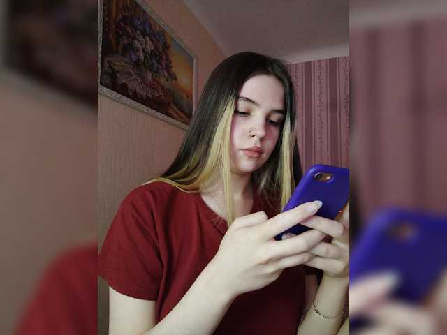 Oddajajo posnetke zaslona iloveqni
