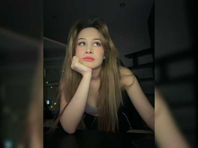 Oddajajo posnetke zaslona Liya_Keyyy