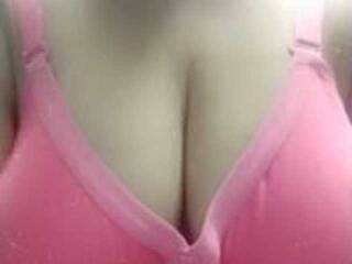 Erotični video klepet IndianEsha