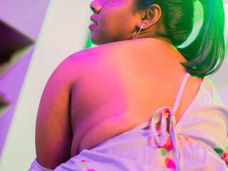 Erotični video klepet IndiraVermutt