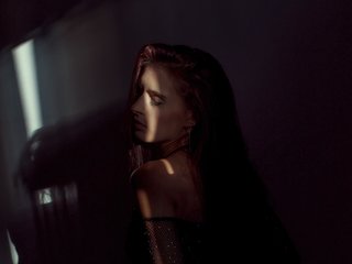 Erotični video klepet InnesTaylor