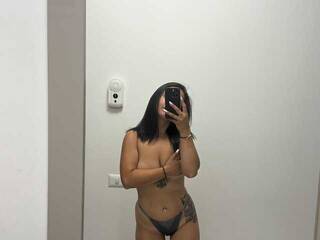 Erotični video klepet MiraNights