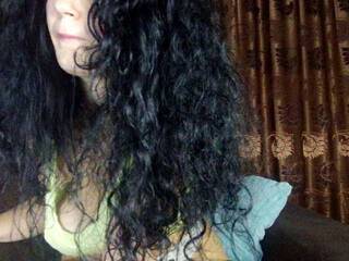 Erotični video klepet JadeLure