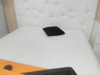 Oddajajo posnetke zaslona Jadeyxx