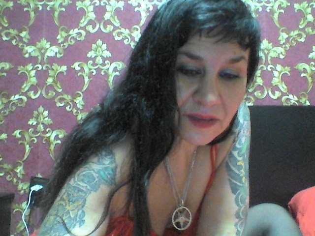 Oddajajo posnetke zaslona Jasminag