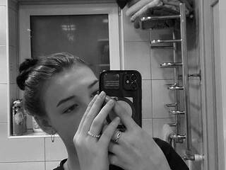 Erotični video klepet jeansharp