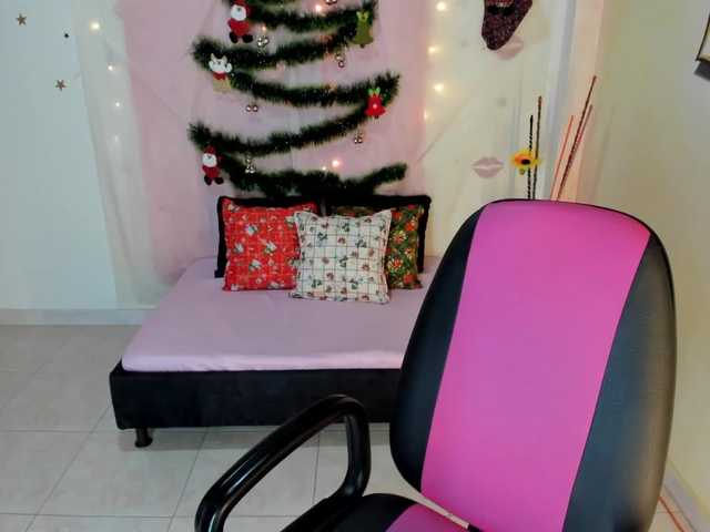 Oddajajo posnetke zaslona jeni-michael