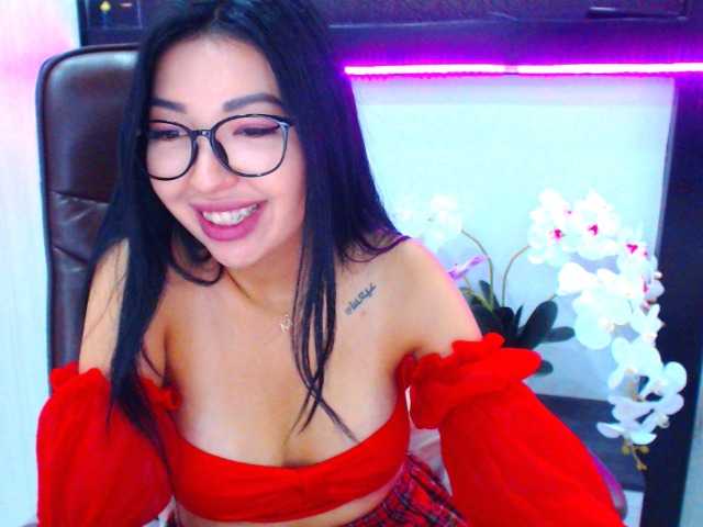 Oddajajo posnetke zaslona Jennycharming