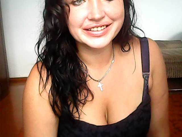 Oddajajo posnetke zaslona JesBlack