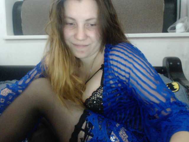 Oddajajo posnetke zaslona JessieWhites