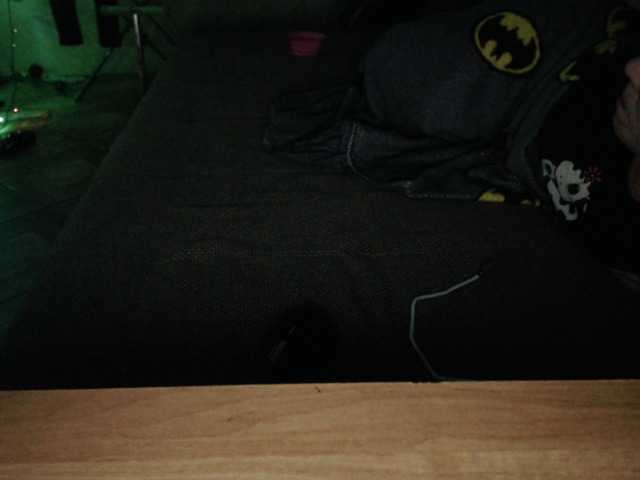 Oddajajo posnetke zaslona JessieWhites