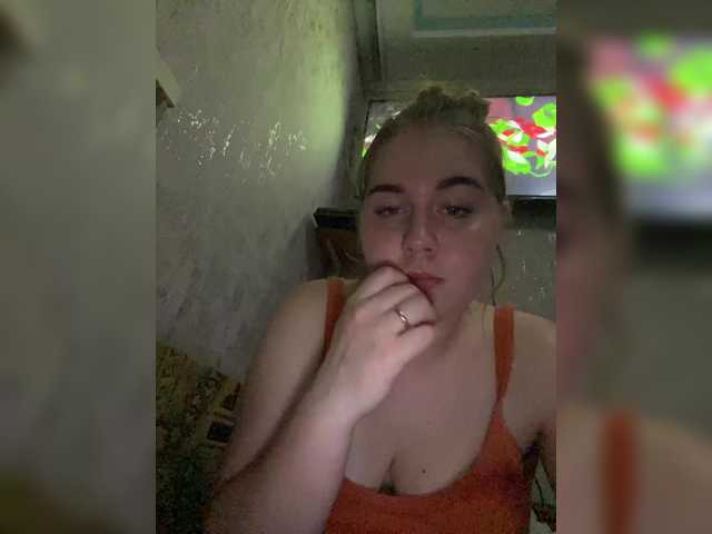 Oddajajo posnetke zaslona JessieXShiny