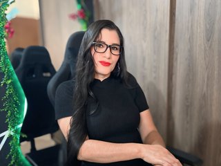Erotični video klepet JIMENAMILFX