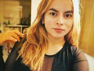 Erotični video klepet JuanaMiaSanti