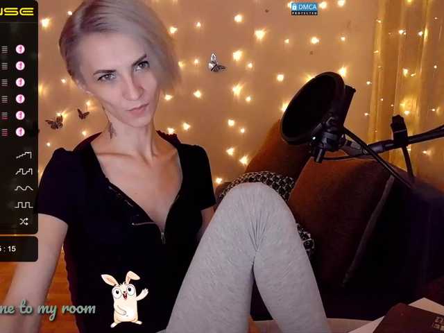 Fotografije Evis_ Hi, I'm Judy. The hottest girl here. I only go to private. We are going to a hot show in fries. Goal: 999 tokens. (Collected – 684 , left – 315 . Do not forget to put love.