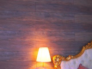 Erotični video klepet JuicyJessye