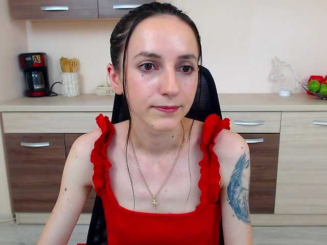 Oddajajo posnetke zaslona Julia-Jae