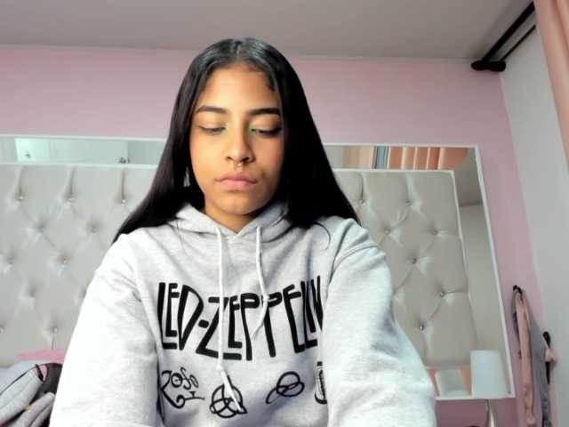 Oddajajo posnetke zaslona julia-rose