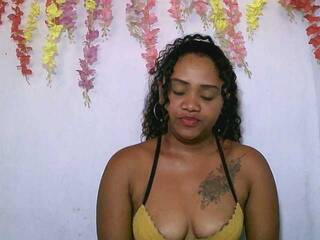 Erotični video klepet Lovejuju