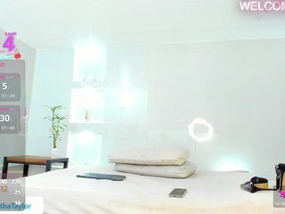 Erotični video klepet JuliethaTaylor