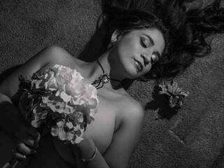 Erotični video klepet JuliRobert