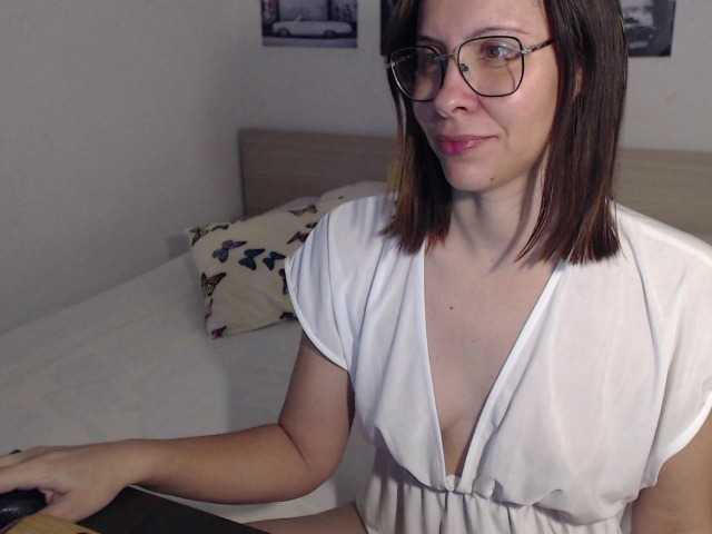 Fotografije JustMeXY7 LOVENSE ON, tits -100 toks, pussy -150 toks, naked and play -400 toks. Join me! :*