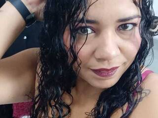 Erotični video klepet kairahot