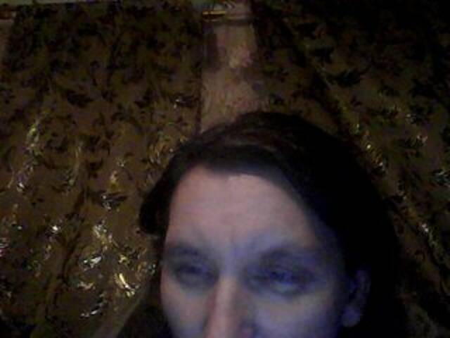 Oddajajo posnetke zaslona Karimandjo