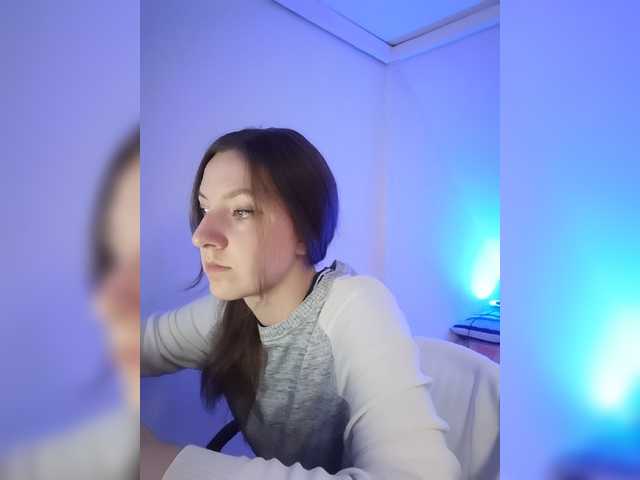 Oddajajo posnetke zaslona KARINA-SEY