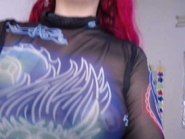 Oddajajo posnetke zaslona karolinelust1