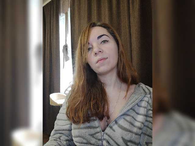 Oddajajo posnetke zaslona KassandraMiss