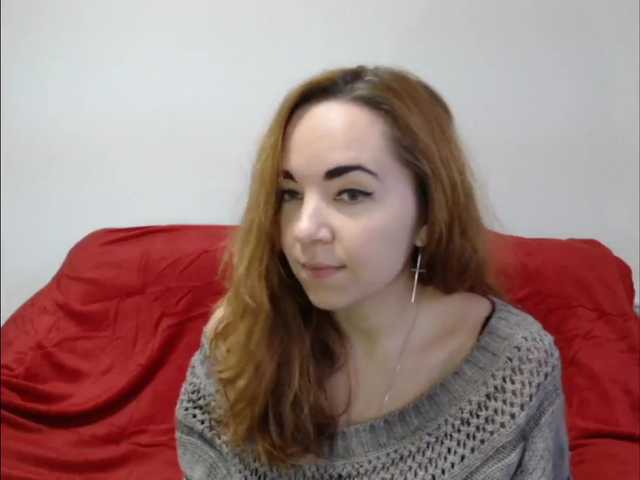 Oddajajo posnetke zaslona KassandraMiss