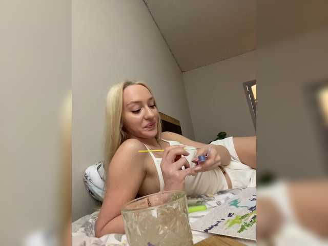Oddajajo posnetke zaslona KATE_KISS