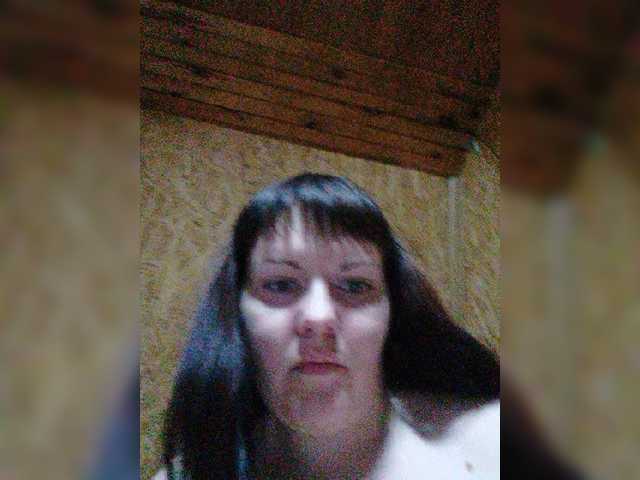 Oddajajo posnetke zaslona KatieMacAlist