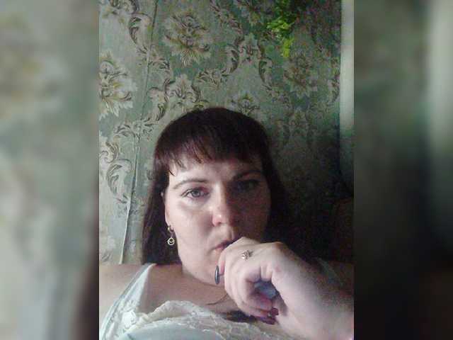 Oddajajo posnetke zaslona KatieMacAlist