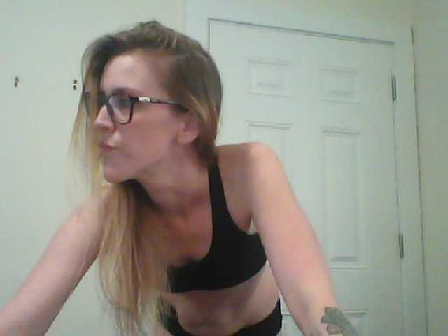 Oddajajo posnetke zaslona KatMcSAss