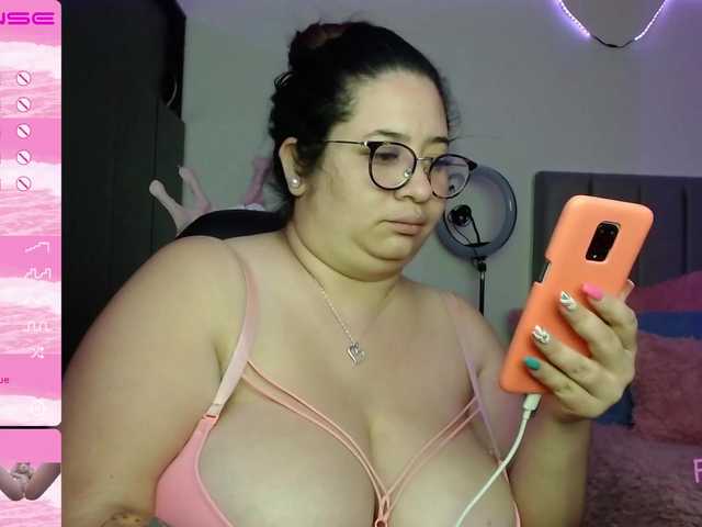 Oddajajo posnetke zaslona katrina-boobs